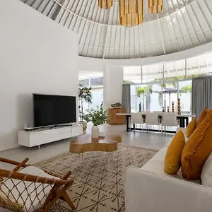 https://villa-weiss-berawa.ubudhotelsnow.com